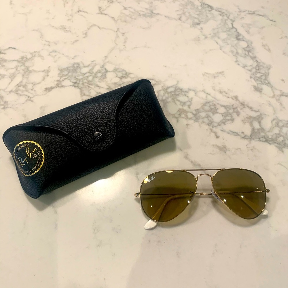 Aviator Raybans- Gold